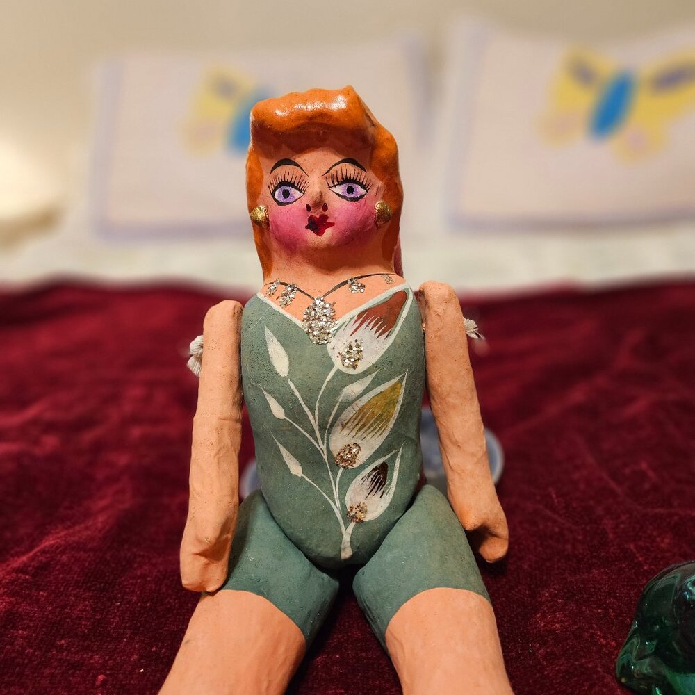 VINTAGE OAXACAN Adorabl CARTONARIA DOLL 1970 PAPER MACHE AND HAND PAINTED BEAUTY